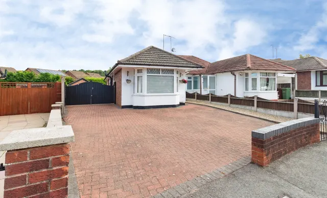 Salisbury Road, Stafford, ST16, photo 1