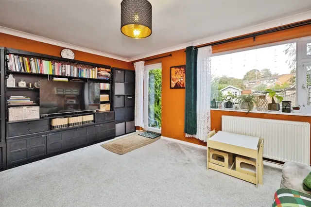 Sandringham Road, Yeovil, BA21, photo 3