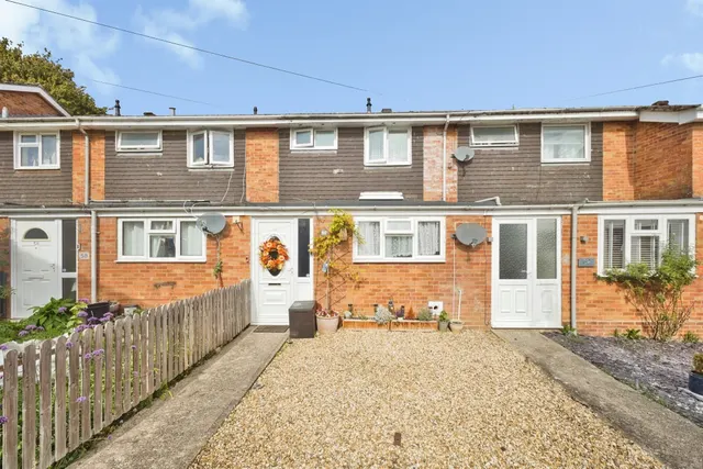 Sandringham Road, Yeovil, BA21, photo 1