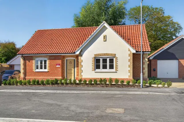 Photo 3 — Fallows Watch, Duck Street, Little Easton, Dunmow, CM6 2JE
