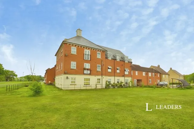 Valentinus Crescent, Colchester, CO2, photo 1