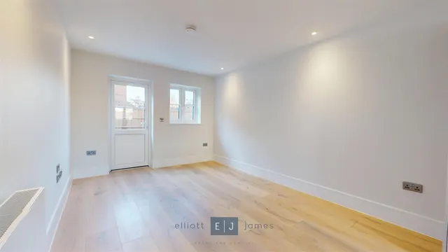 Photo 3 — Freya Lodge, Loughton