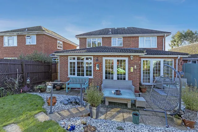 Balmoral, Cranbrook Drive, Maidenhead, Berkshire, photo 1