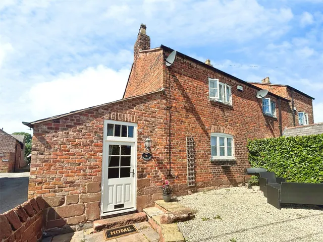 Ledsham Village, Ledsham, CH66, photo 1