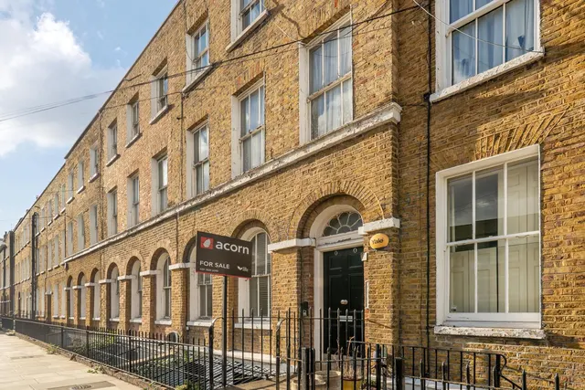 Surrey Square, SE17, photo 1