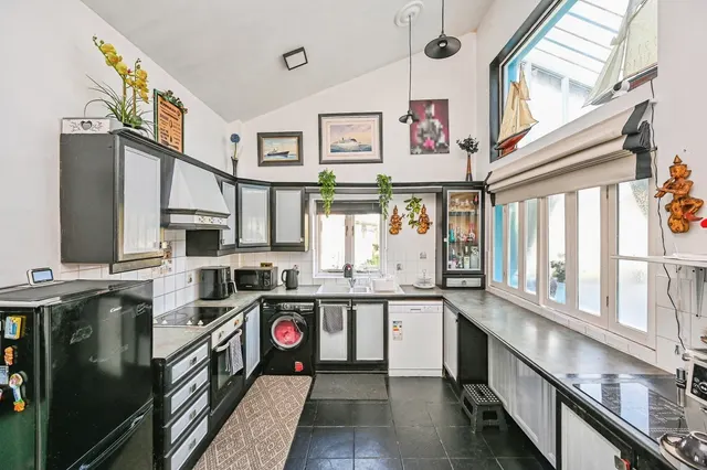 Lancaster Road, Southport, PR8, photo 3