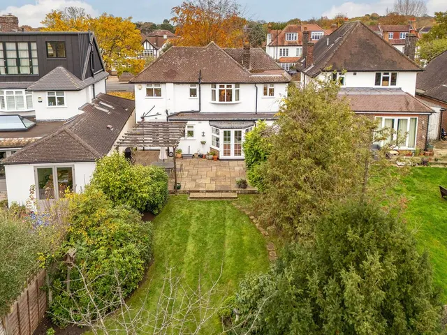 Photo 3 — Coombe Lane, West Wimbledon, SW20