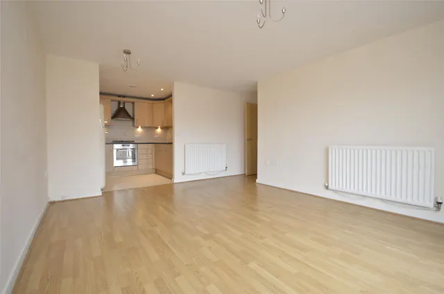 Green Lane, Morden, SM4 6FE, photo 1