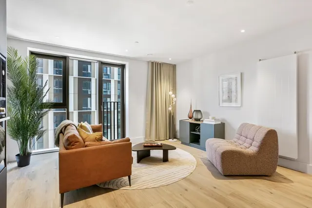 Charter Street, London, E22, photo 2