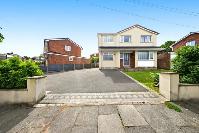 Wensley Close, Burnley, BB11 4RF, photo 1