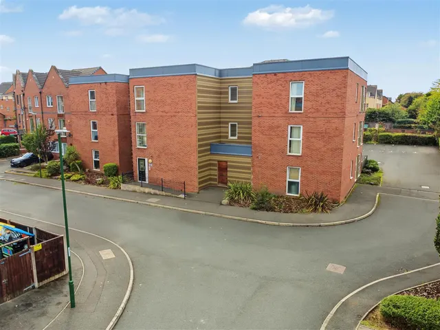 Watermark Close, Nottingham, NG5, photo 1