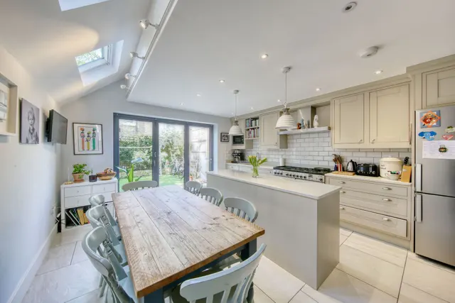 Aslett Street, Earlsfield, SW18 2BQ, photo 1