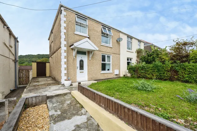 Fforest Hill, Neath, SA10, photo 1