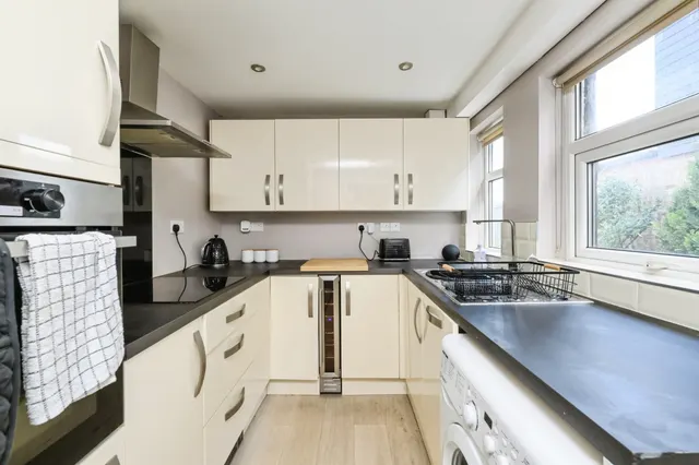 Acacia Grove, March, PE15, photo 3