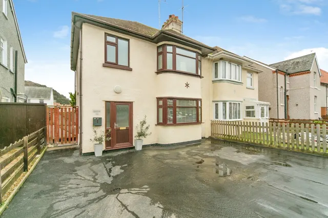 Mostyn Avenue, Llandudno, LL30, photo 1