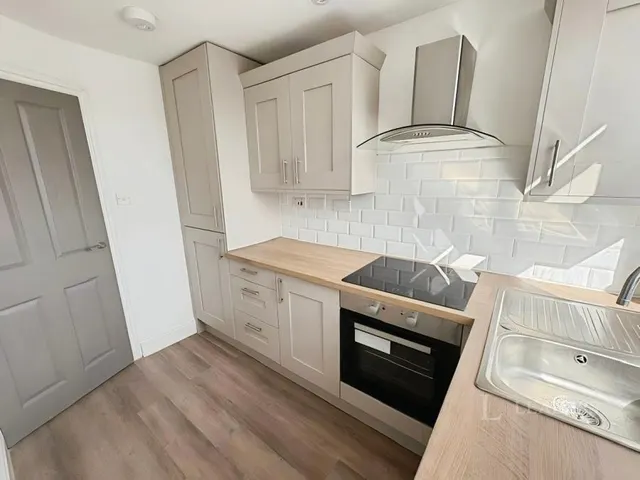 Emscote Road, Warwick, CV34, photo 3