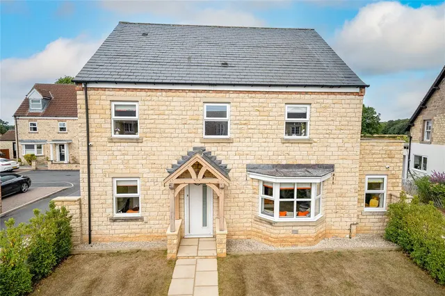 Oxmoor Meadows, Hunsingore, LS22, photo 1