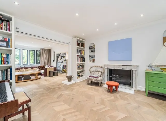Hermitage Lane, Hampstead, NW2, photo 2