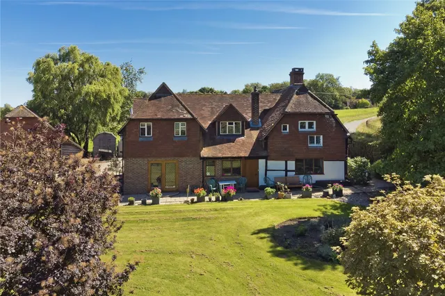 Sutton Park, Sutton Green, GU4, photo 1