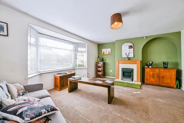 Denewood Crescent, NG8, photo 3
