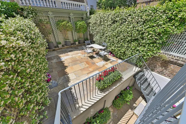 Photo 3 — Drayton Gardens, London, SW10 9SA