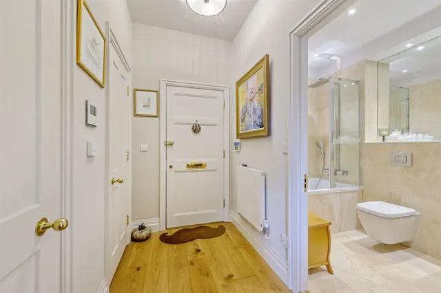 Kings Drive, Midhurst, GU29, photo 3