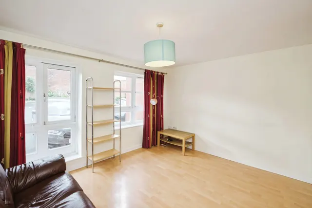 Branston Street, Birmingham, B18, photo 2