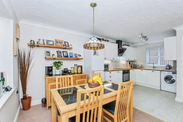 Sandringham Court, Holbeach, PE12, photo 3