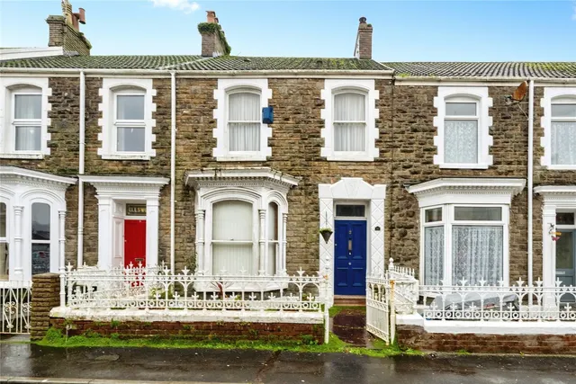 Coldstream Street, Llanelli, SA15, photo 1