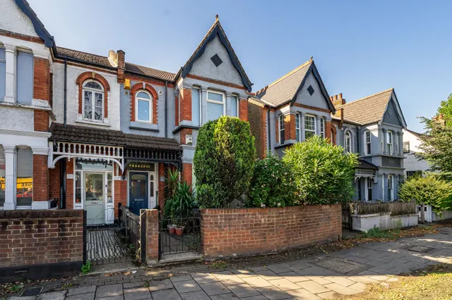 Cedars Road, London, W4, photo 1