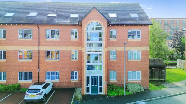 Stott Wharf, Leigh, WN7, photo 1