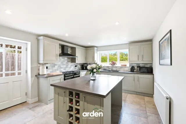 Fir Tree House and Cafe, Dunhampstead, WR9, photo 3