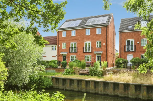 Waterfields, Retford, photo 1