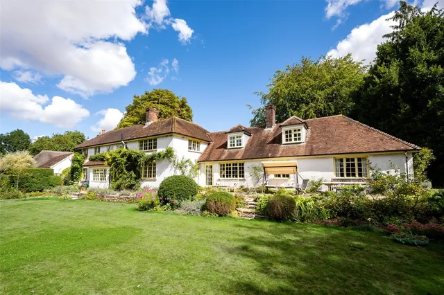 High Street, Tarrant Monkton, DT11, photo 1