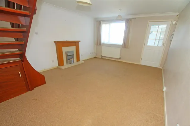 Photo 2 — Durweston Close, Muscliff, Bournemouth