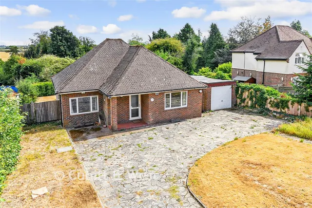 Tupwood Lane, Caterham, CR3, photo 1