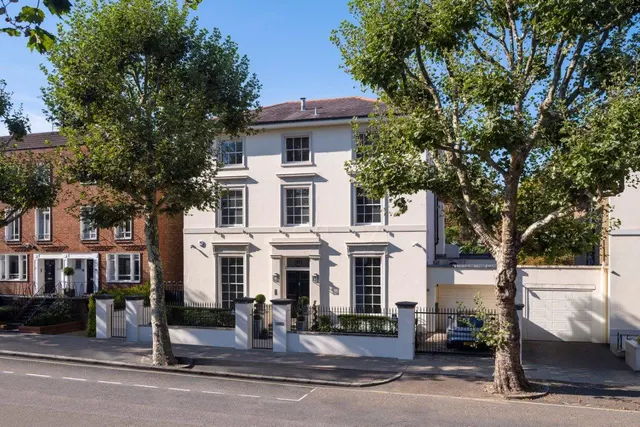 Hamilton Terrace, St John's Wood, London, NW8 9RG, photo 1