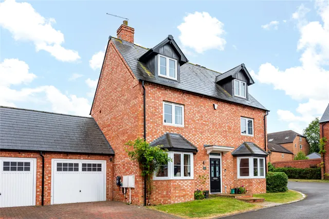 Rose Acre Close, Weedon, NN7, photo 1
