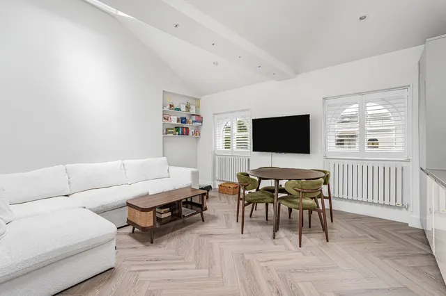 Hereford Road, London, W2, photo 2