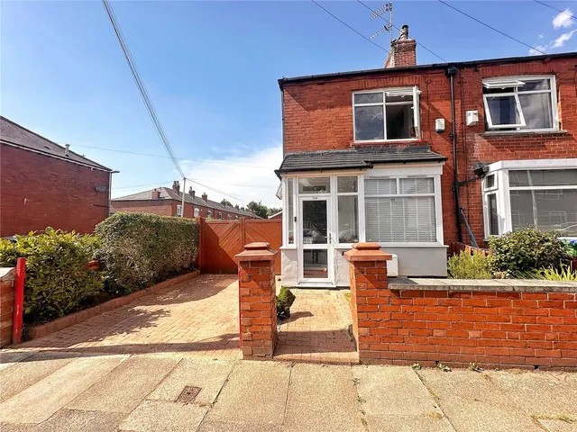 Green Street, Middleton, M24, photo 2