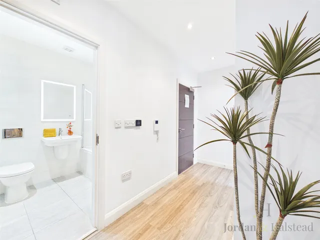 Photo 2 — Macclesfield Road, Wilmslow, Cheshire, SK9 1BZ