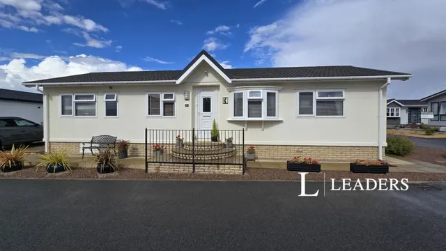 Ebrington Close, Leedons Park, WR12, photo 1