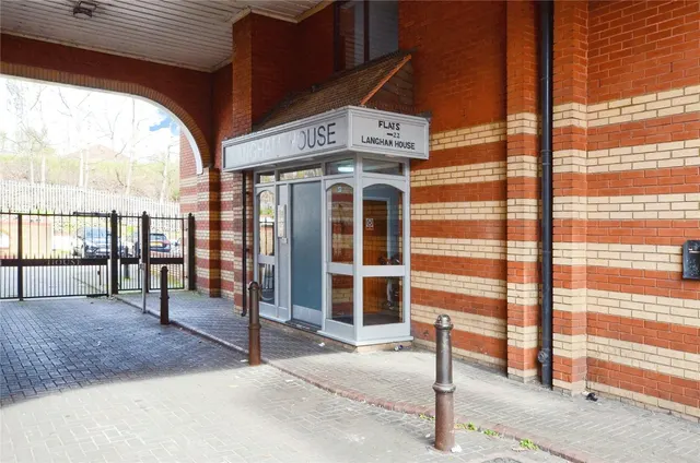 Photo 3 — Mill Street, Luton, Bedfordshire, LU1