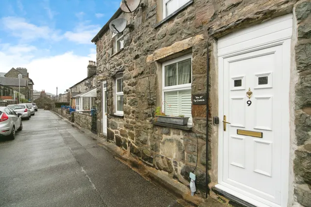 Smithfield Lane, Dolgellau, LL40, photo 1