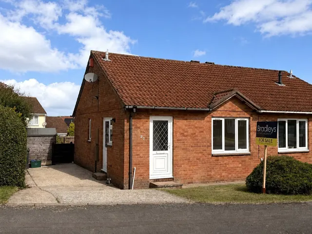Chestnut Way, Honiton, Devon, EX14
