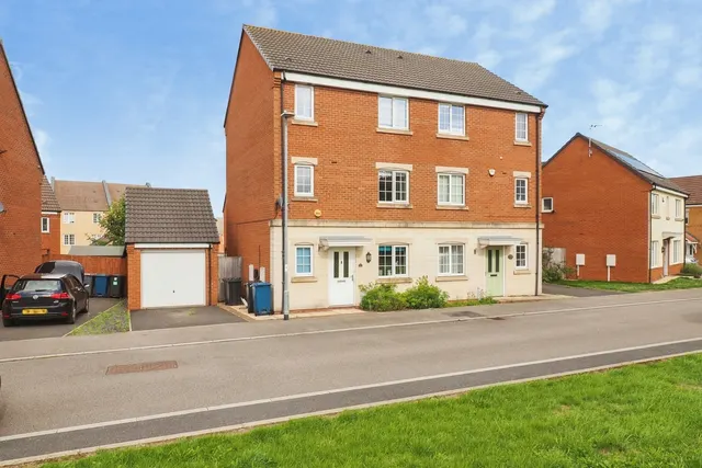 Welland Gardens, Bingham, NG13, photo 1