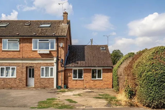 Bradstocks Way, Sutton Courtenay, OX14, photo 1