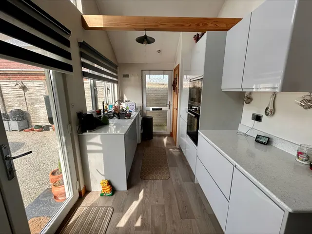 Photo 3 — California Crescent, California, Great Yarmouth