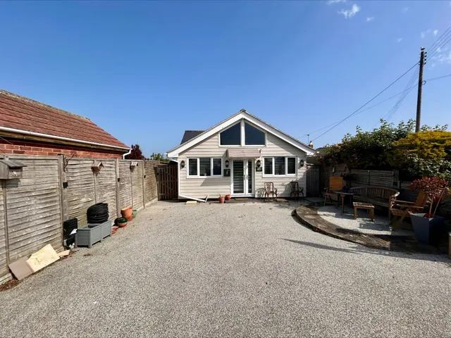 Photo 2 — California Crescent, California, Great Yarmouth