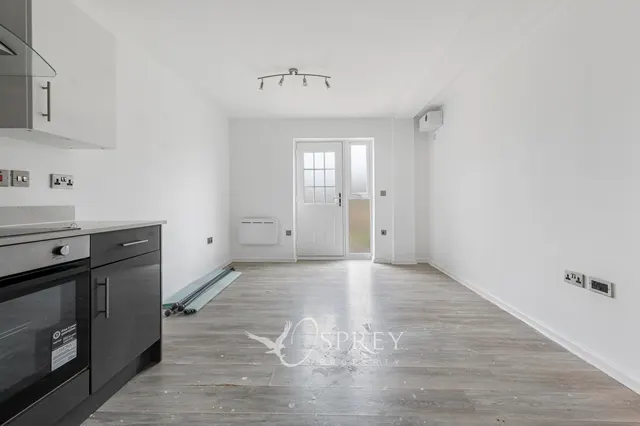 Towngate Mews, Market Deeping, PE6, photo 3